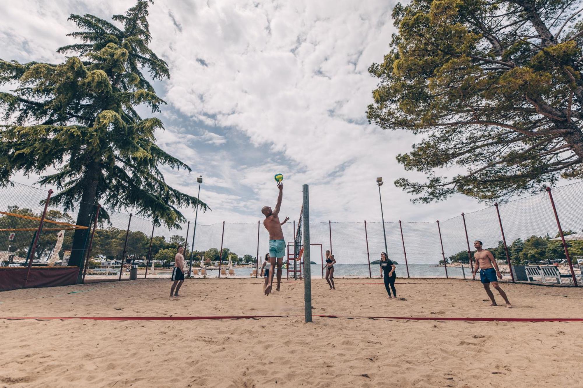Maistra Camping Valkanela Pitches Funtana Buitenkant foto