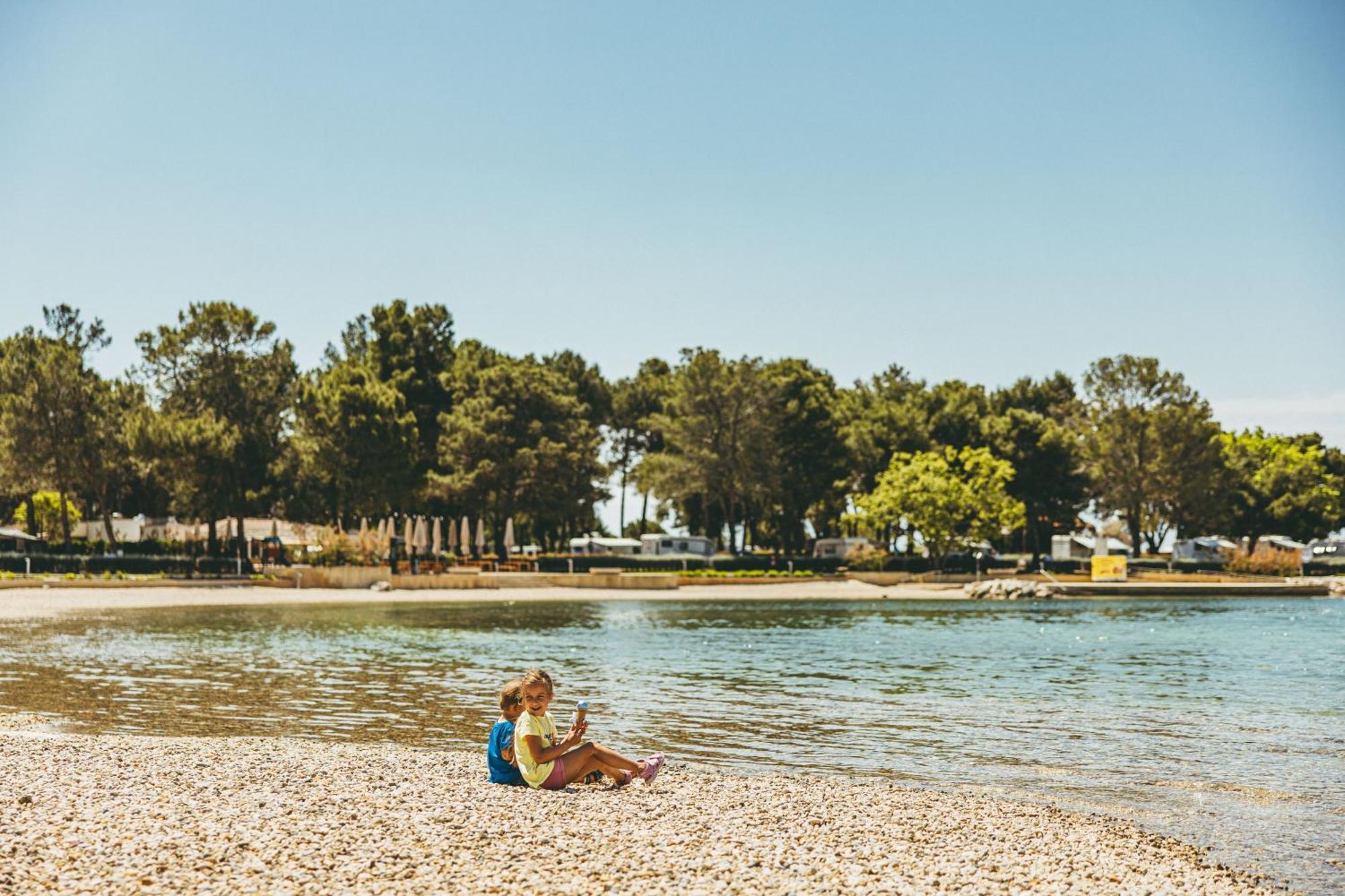 Maistra Camping Valkanela Pitches Funtana Buitenkant foto